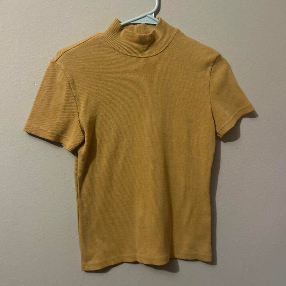 Mustard yellow turtleneck turtleneck autumn